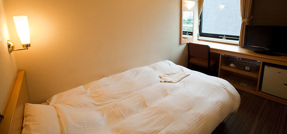 Harmonie Cinq Hotel Kitakyushu Buitenkant foto